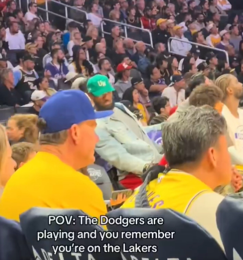 湖人场边1幕：詹姆斯盯世界大赛，NBA缺席要等到11月中旬？