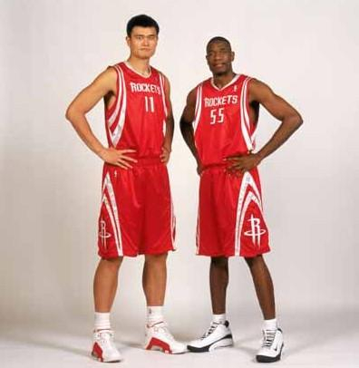 穆托姆博4次年度最佳防守球员、3289次盖帽：NBA谁敢顶嘴？