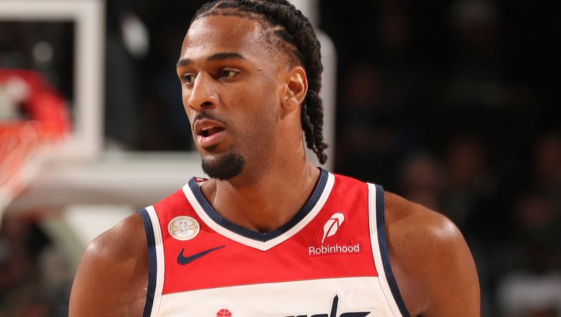 20岁萨尔(魔兽)30+10，NBA常规赛奇才真能拍死76人队？