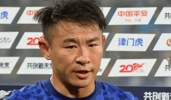 申花3年续约于汉超，37岁留在中超是传奇还是养老合同？