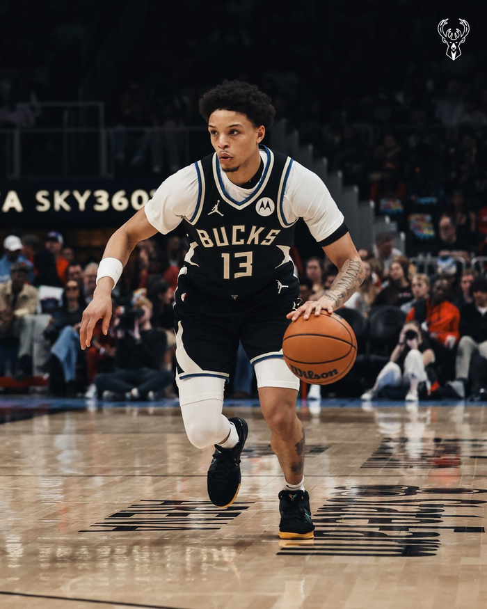 25分一战爆发，罗林斯在NBA把库兹马和雄鹿的安排全打乱