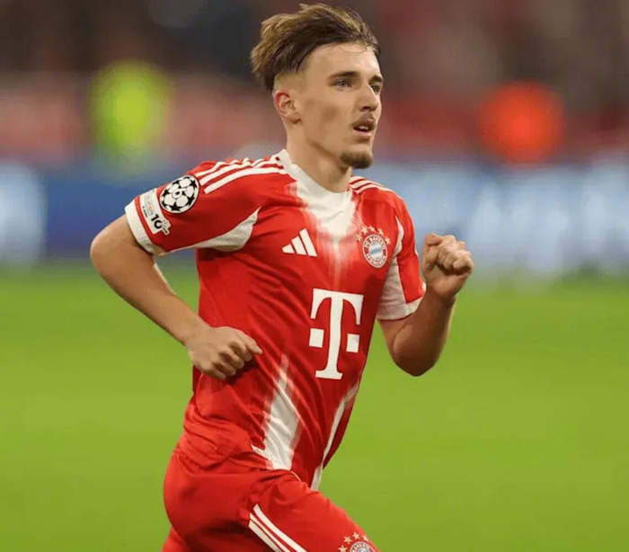 小个子3秒内爆发：莱昂内尔·梅西与卡尔让英超和欧冠防线尴尬