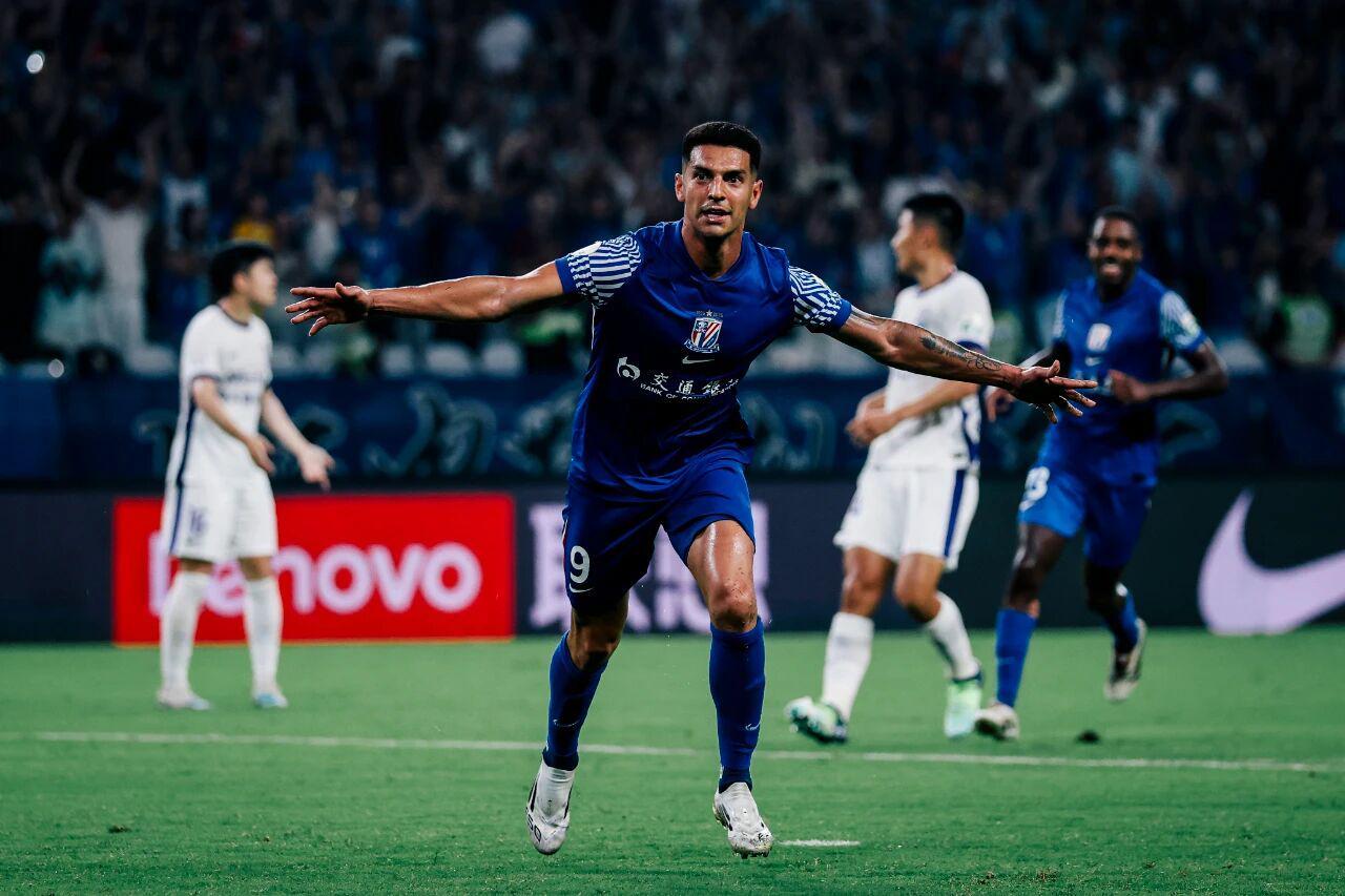 2轮定生死：申花中超冲刺遭平局拖累，欧冠念头还能靠路易斯撑吗