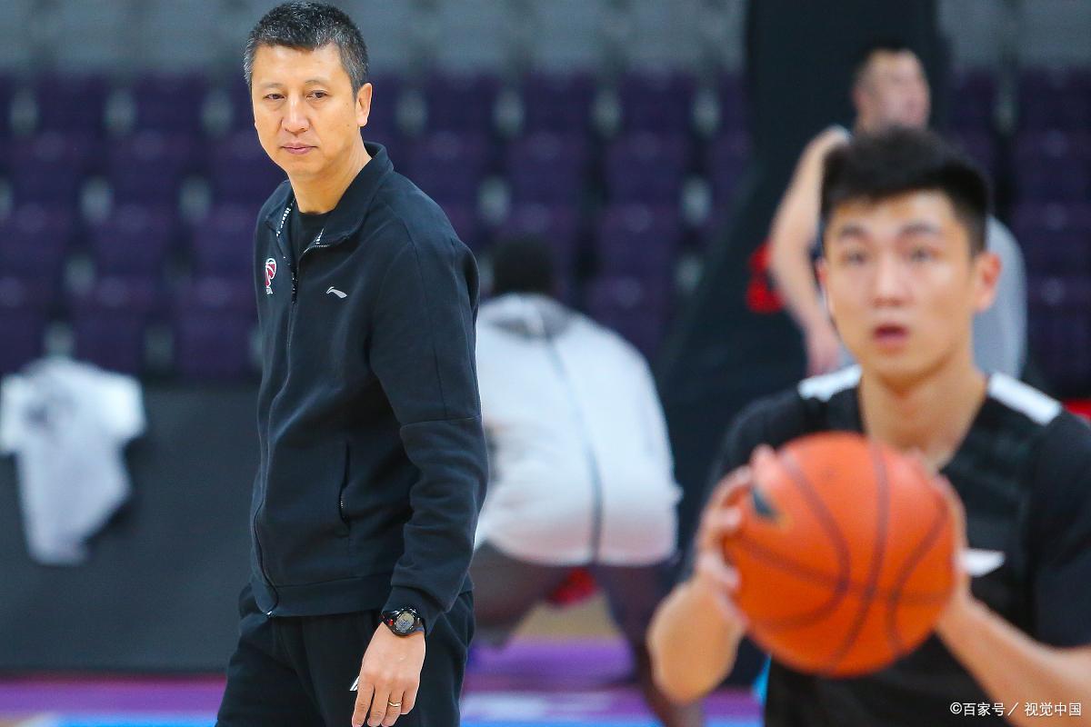 3天两场赛程压身：中国男篮连轴转比英超还狠，NBA也得点头