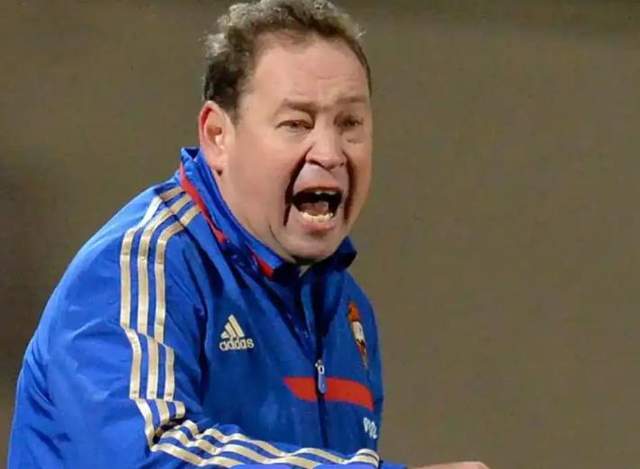 申花在中超被逼平还要脸？3场争冠风口上的斯卢茨基像马尔切洛·里皮