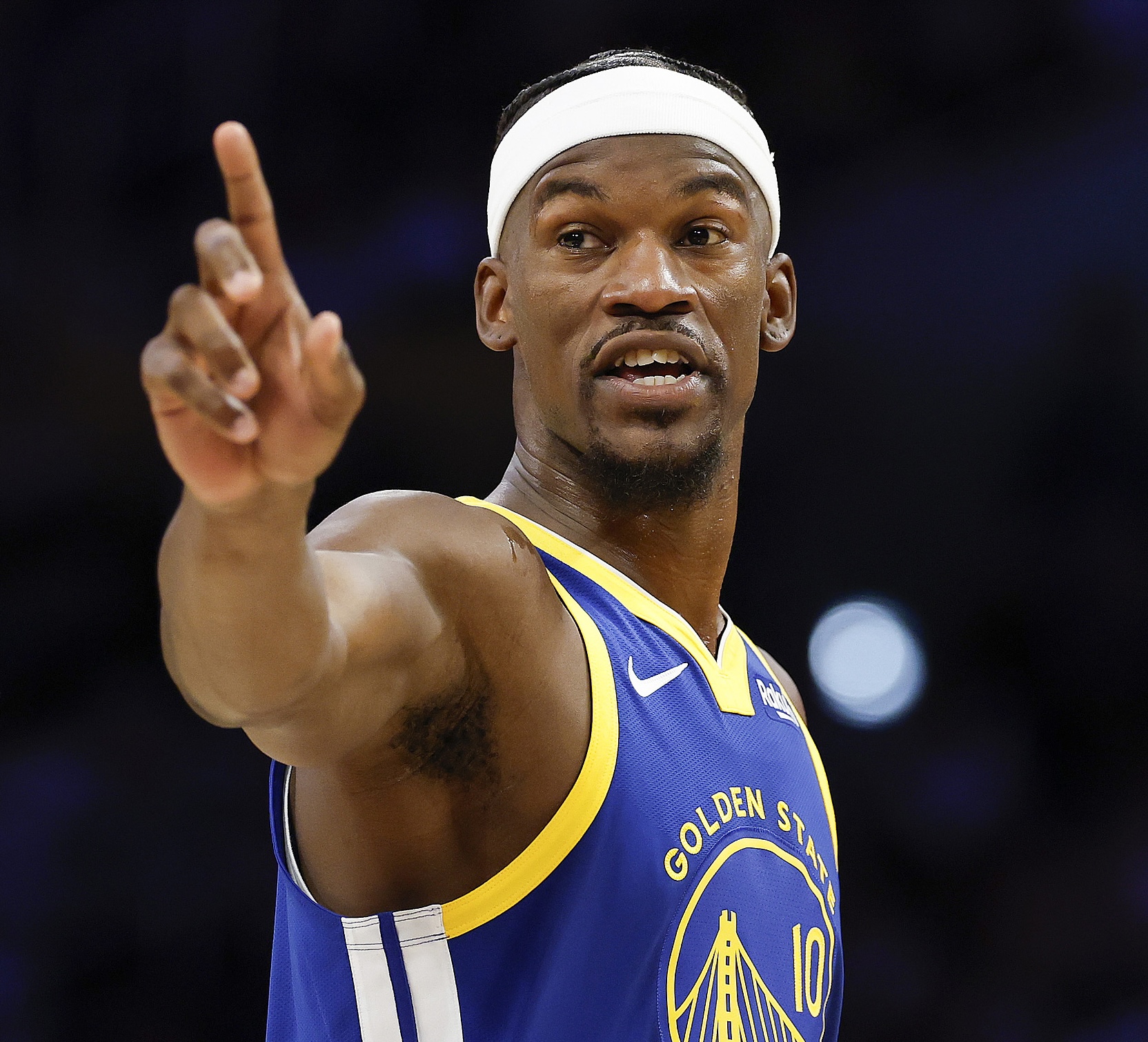 勇士98-79大胜快船,巴特勒21分75%命中率成队史首例?NBA也怀疑