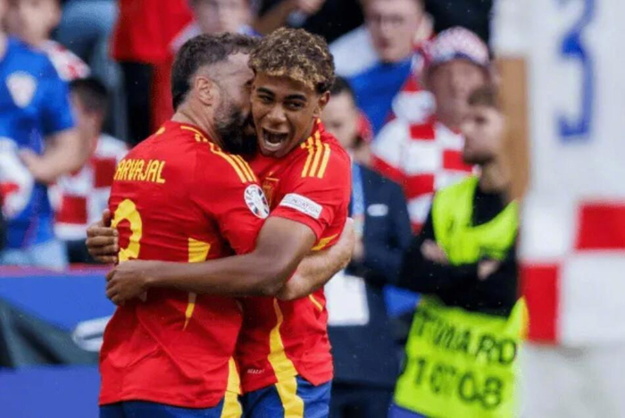 卡瓦哈尔手术2-3月缺阵，皇马西甲右路谁顶？国家队气氛要凉？