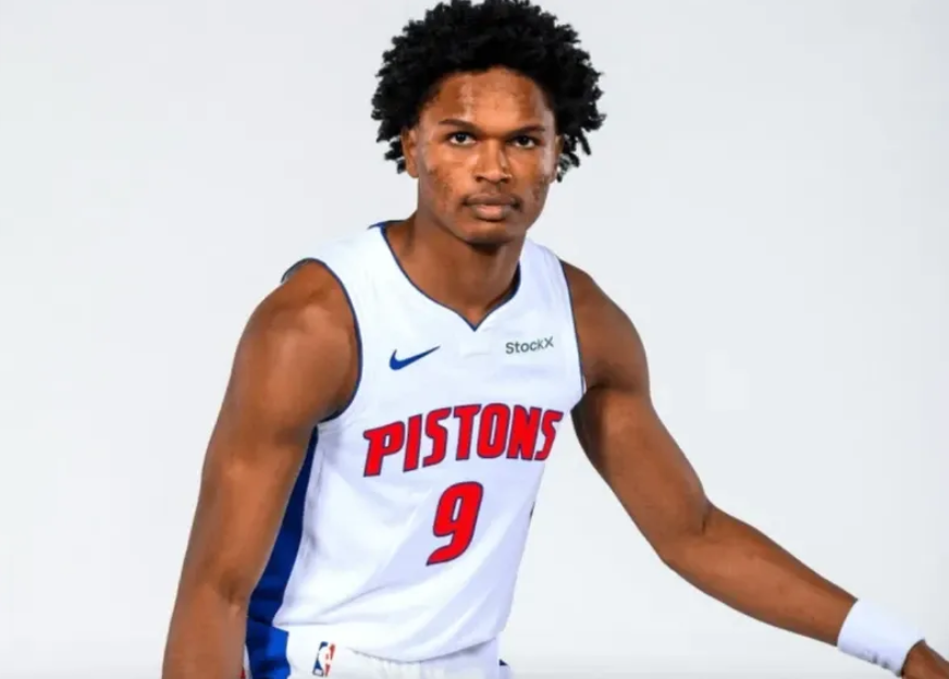 勇士以98比79击退快船，4胜1负，NBA替补深度能嚣张到哪儿？