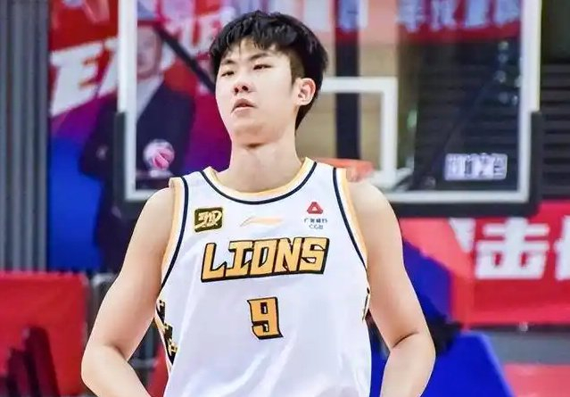 赵嘉仁伤后单场23分，四川全运会豪阵能不能像NBA那样稳？