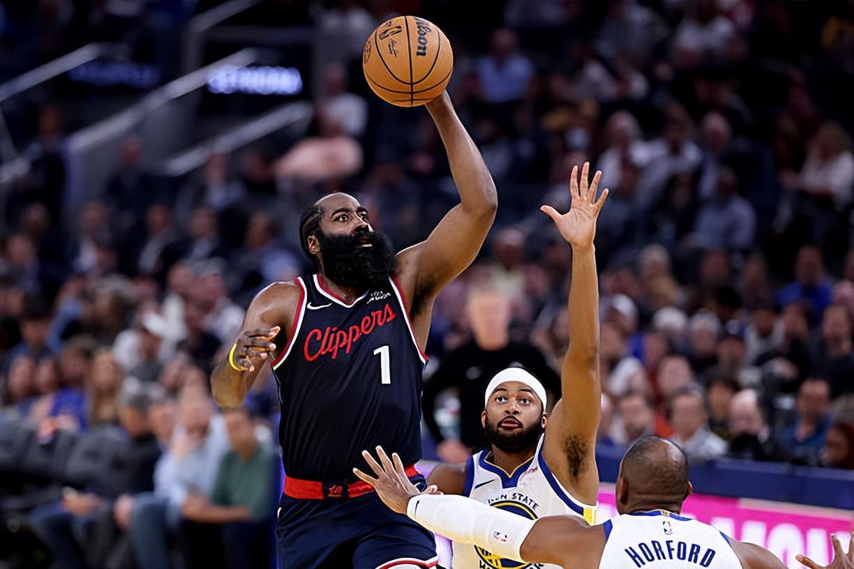 98-79！NBA勇士把快船队按在地上摩擦，詹姆斯·哈登下半场失踪有点狠