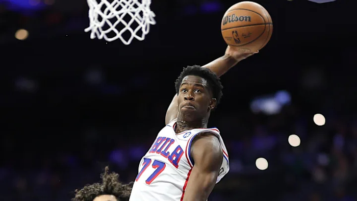 76人新秀22.3分登顶新秀榜，NBA还能再吹吗？