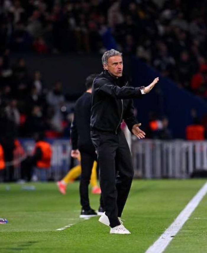 法甲1比1平局，巴黎被洛里昂堵死进攻，恩里克吐露直白失望感