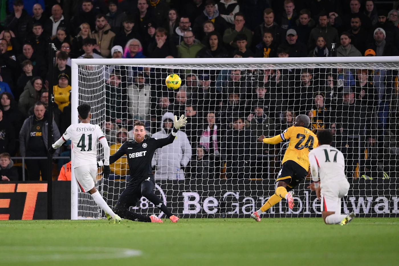 联赛杯4-3惊魂：切尔西3球领先被追至4-3，狼队差点上演甩锅大戏