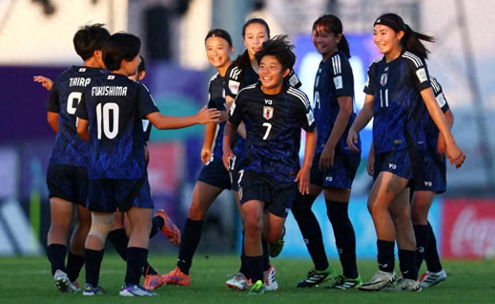 U17日本4-0碾压哥伦比亚，亚洲提前锁定半决赛席位，英超球迷别只看联赛