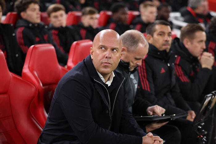 利物浦0-3不敌水晶宫，斯洛特一句轮换引发英超+联赛杯两重危机