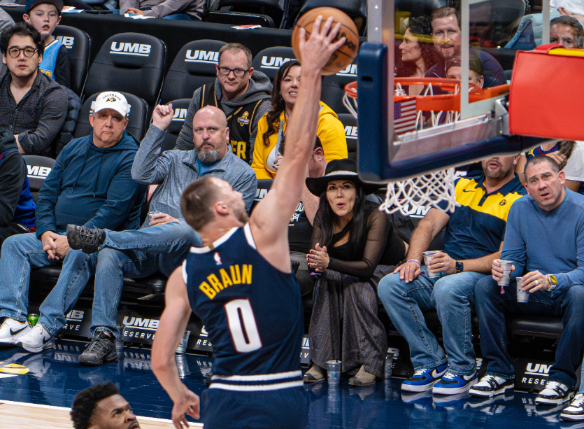 约基奇连四场三双追平纪录，丹佛掘金队122-88碾压新奥尔良鹈鹕（NBA）