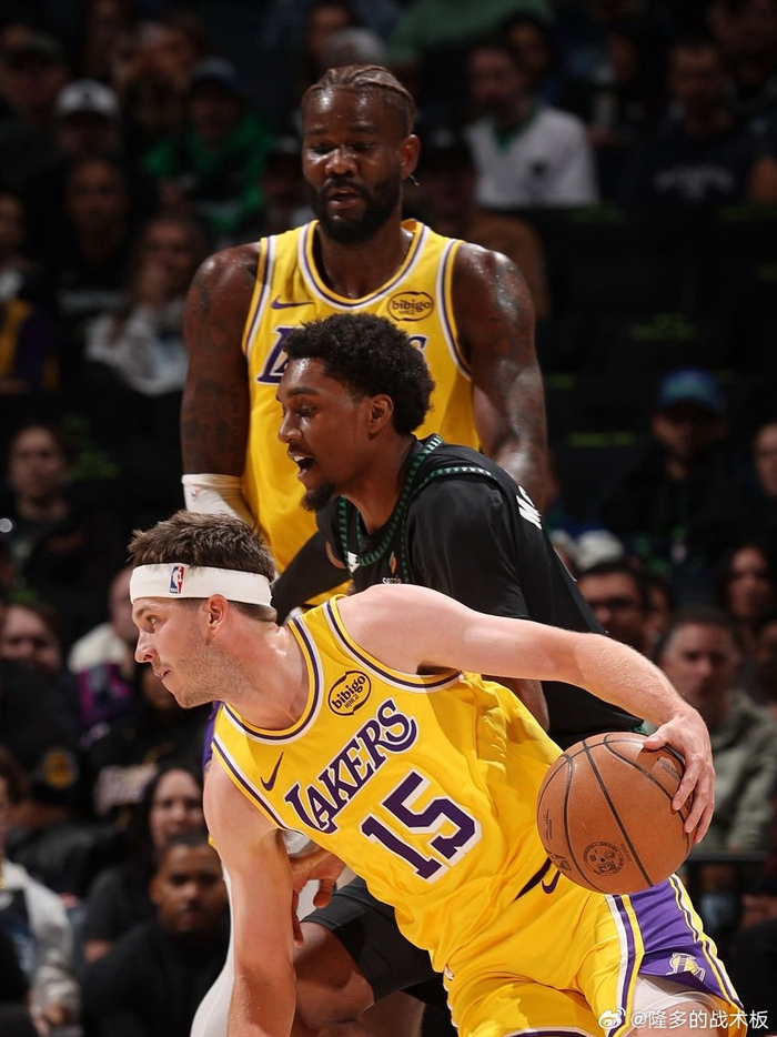 艾顿3场稳定贡献，里夫斯在NBA防守崩溃，这签约算血赚？