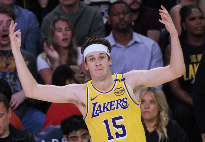 里弗斯5场34.2分，湖人116-115绝杀，NBA这波开挂？