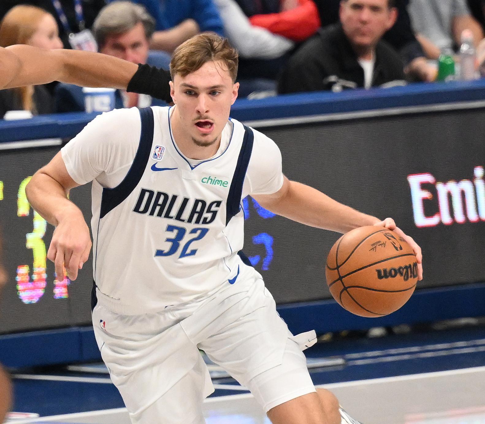 独行侠107-105险胜步行者队，状元秀弗拉格拿到生涯第2次两双，NBA新秀榜动了