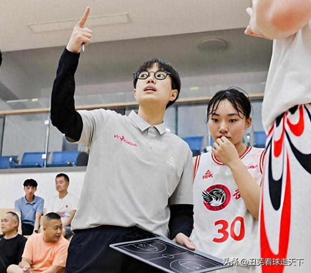 王佳琦加盟武汉:2支WCBA黑马比CBA更会造势,谁还敢小瞧?