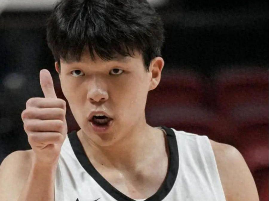 5分钟9分冲破记录也换下？NBA赛场上杨瀚森对阵犹他爵士队的尴尬数据对照