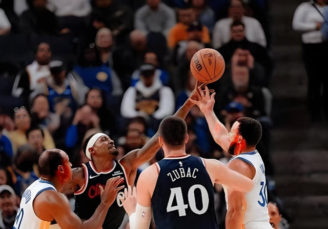 勇士4胜1负，NBA开局矛盾：养老院阵容也能防出个冠军影子？