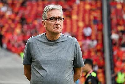 71岁告别：伊万14场4胜2平8负收官，连英超观众都表示看不懂