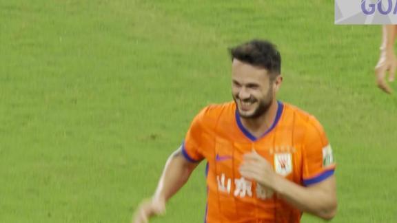 瓦科24球冲金靴？中超最后2轮，鲁能续约事宜成最大悬念