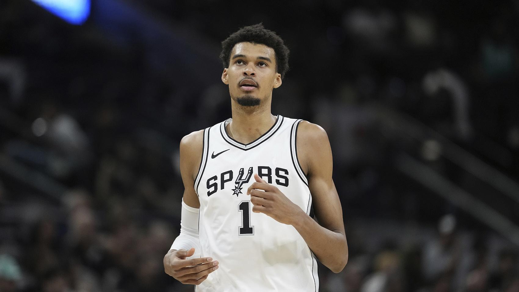 8人场均30+开局，NBA谁更疯狂？37.5分的马克西把阿德托昆博踩成配角