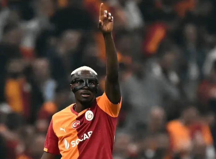 巴塞罗那列出2名锋线备选，德科不续约罗伯特·莱万多夫斯基？西甲又起波澜