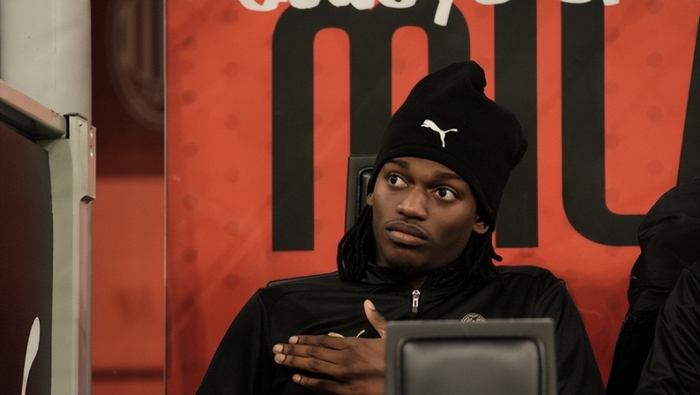 2场丢分,AC米兰在意甲里把领先优势当成了停车场,这车谁来开?