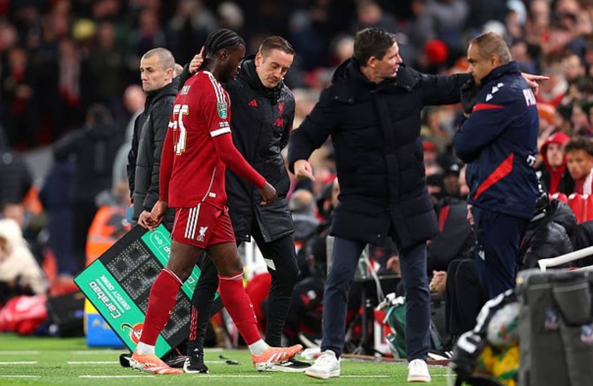 利物浦0-3英联杯失利，阿马拉-纳洛16分钟噩梦还差经验