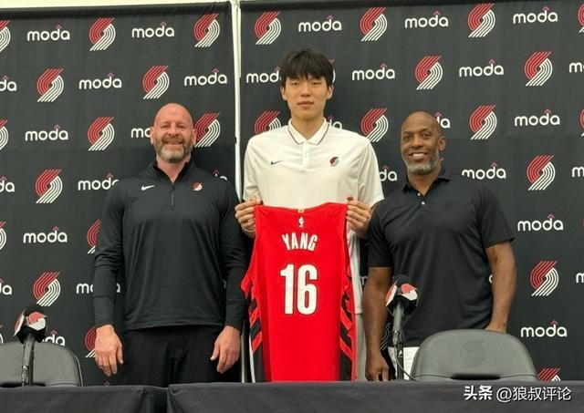 10月30日开拓者出场2分，杨瀚森在NBA被喷到家了