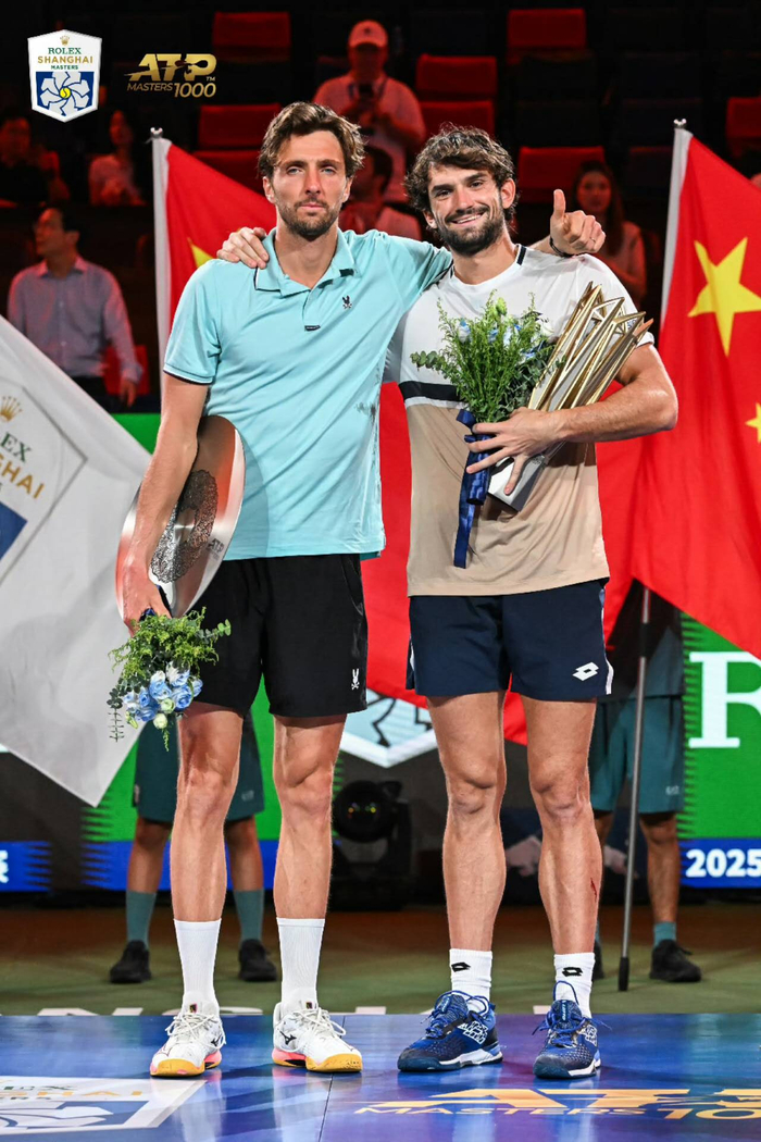 巴黎大师16强：8场硬仗，辛纳能稳住还是像英超那样翻车？