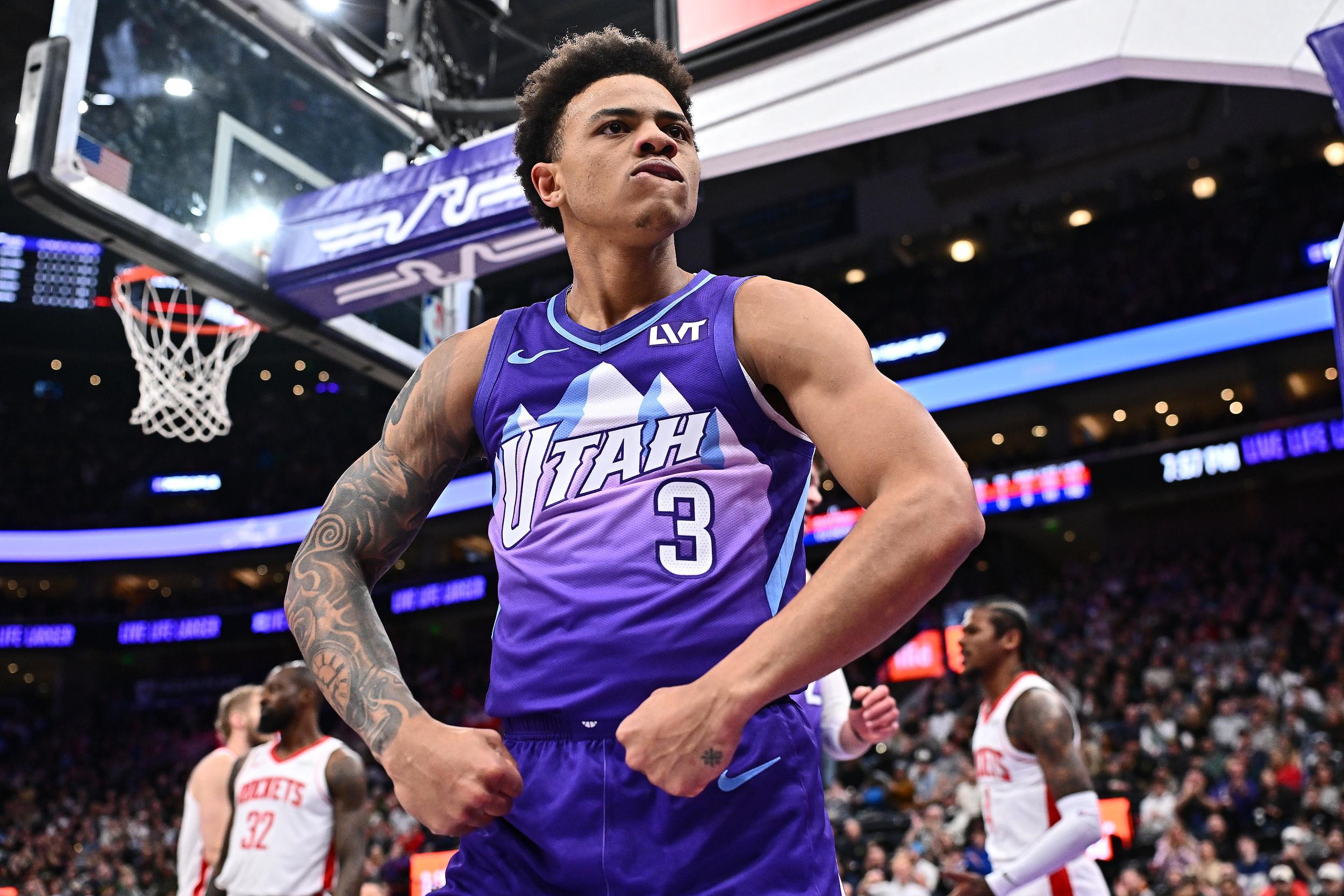 爵士官方执行5人2026-27新秀选项，NBA到底是在押宝还是打补丁？