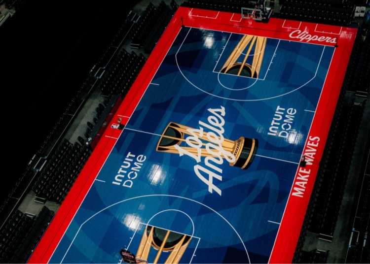 快船把NBA杯主题地板铺好:1块地板,鹈鹕你来当观众吗?