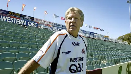 86岁谢幕：珀斯光荣缅怀前助教，澳超情怀比数据更值钱