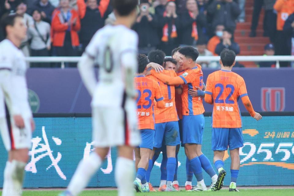 60分海港先发，谁能封王？中超今晚3队连环赌注，比英超还刺激