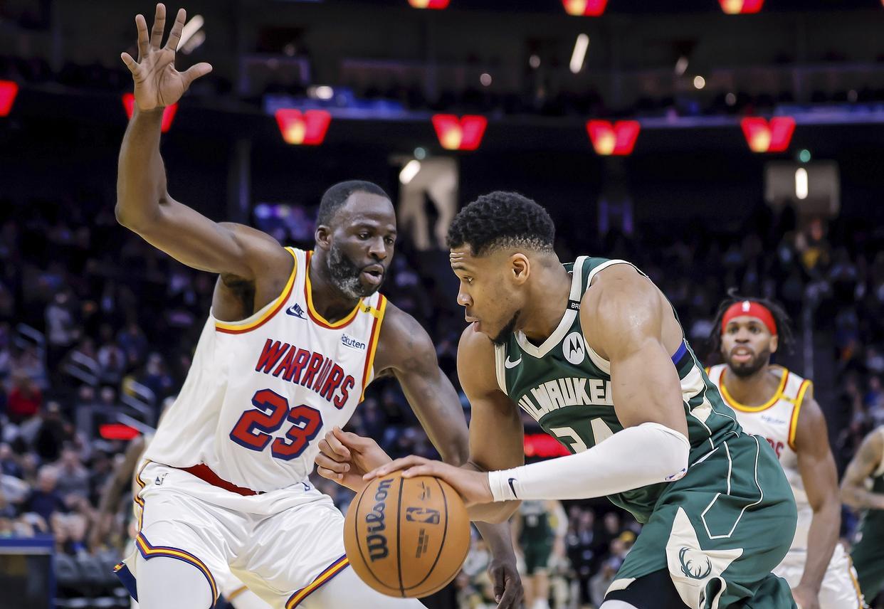 勇士客场输掉10分，110-120被雄鹿KO，库里还能靠个人秀救队吗？ NBA争议一场