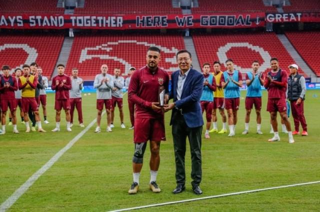 莱昂纳多第25轮帽子戏法，海港在中超联赛痛击国安，欧冠联赛阶段别做梦了