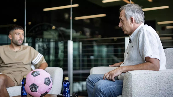 36岁退役决定：约尔迪·阿尔巴在MLS告别，西甲旧梦难舍也放手