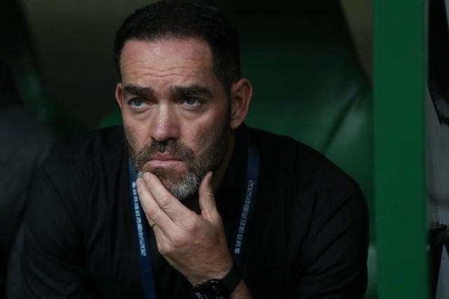 保级只差3分，长春亚泰明天拼1胜，路尔斯·艾拔图·苏亚雷斯跟英超联赛教练唱对台戏