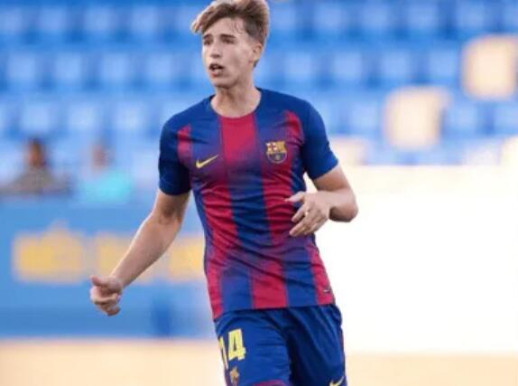 19岁首训就顶替佩德里？巴塞罗那在西甲缺人时把马克斯推上来是勇气还是赌博