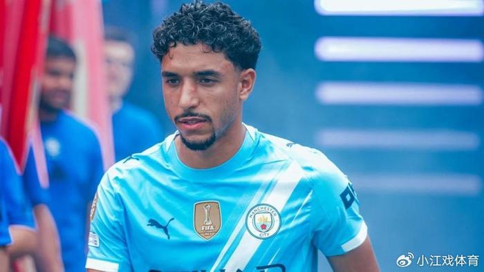 哈兰德11球却休战一场，曼城英超还等一个9号？瓜迪奥拉放话引嘲讽