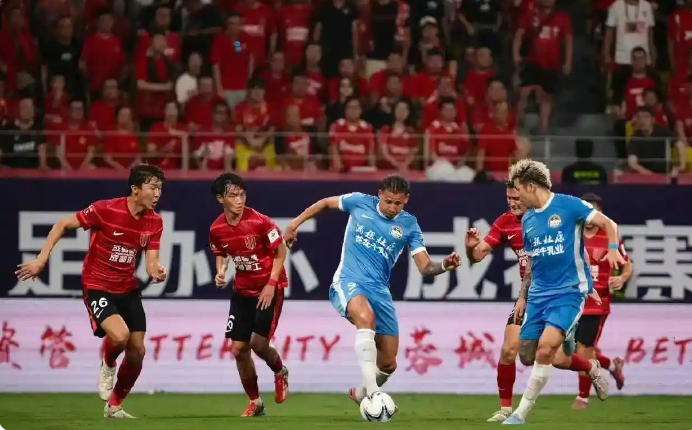 中超29轮:59分蓉城迎战33分河南,替补席成最大悬念