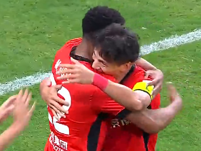 海港3-0浙江，中超仅差1分！大连会不会当摆渡人