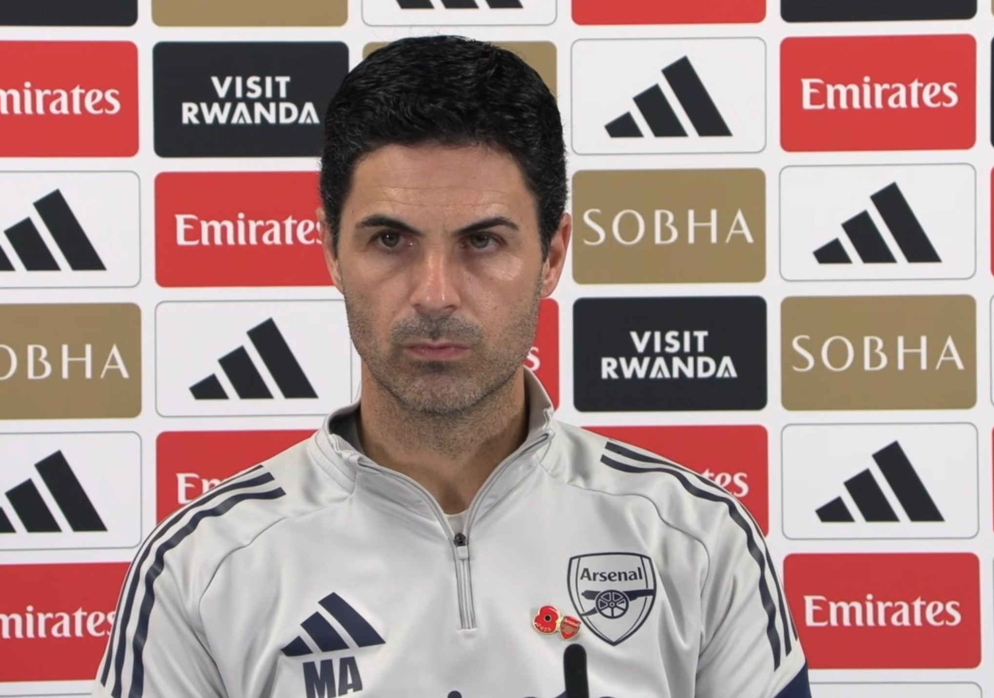 阿森纳3场赛程连环考验，阿尔特塔在英超和欧冠之间怎么轮换？