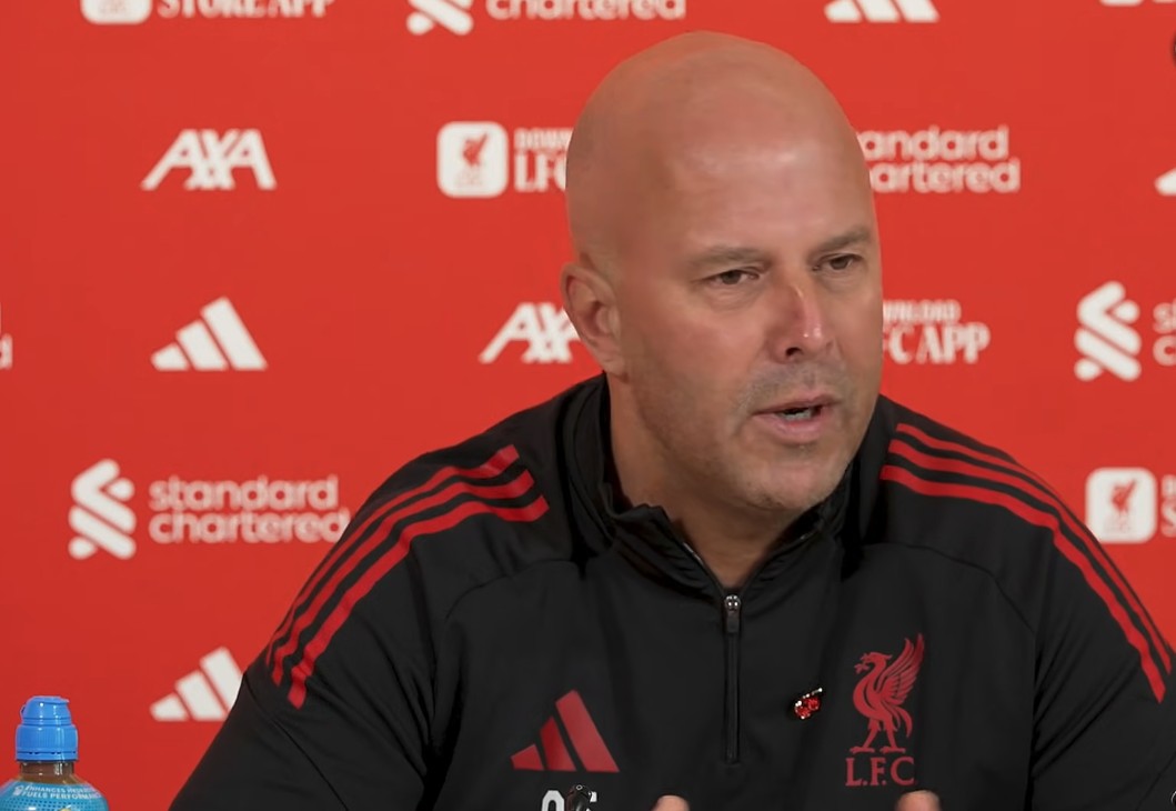 利物浦10轮挣扎，斯洛特还在喊‘没缺啥’但英超现实更狠