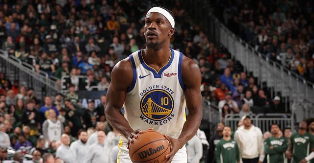 NBA 110-120：勇士队客场饮恨，雄鹿队靠莱恩-罗林斯32分守住主场