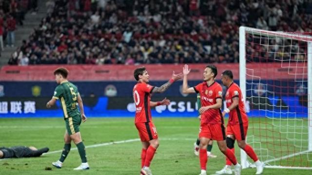 中超29轮：海港3-0浙江，王燊超世界波刷足冠军悬念